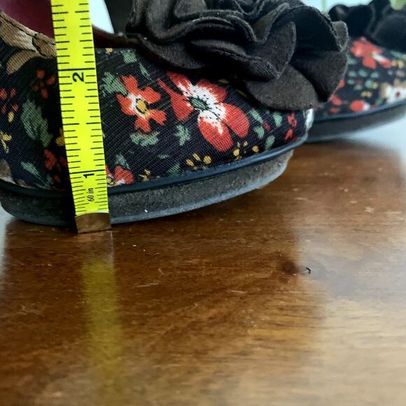Madden Girl Salza Floral Fabric Platform Brown Suede-like Rosette Pumps Size 5.5 - Picture 11 of 13